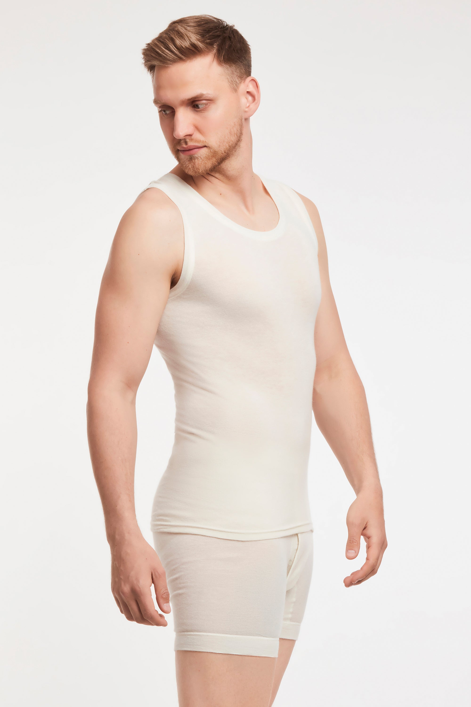 Herren Hemd ohne Arm - Angora 20, saumfrei für Komfort.