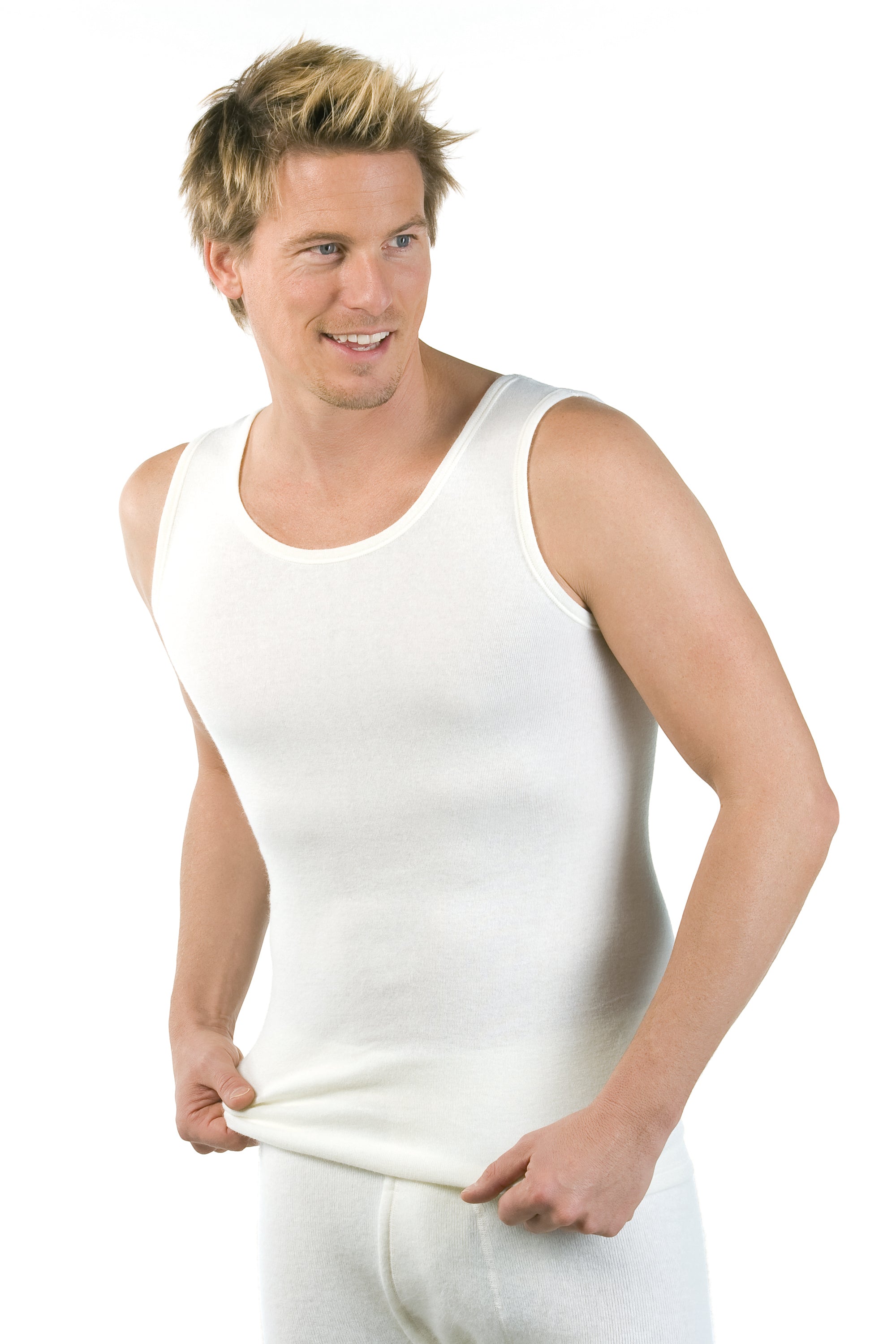Herren Hemd ohne Arm - Angora I Baumwolle, getragen von Mann.