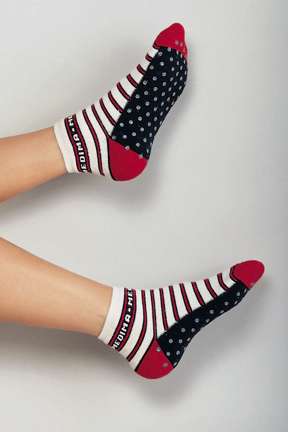 Überziehsocken - Überdinger Streifen mit Anti-Rutsch-Noppen für sicheren Halt.